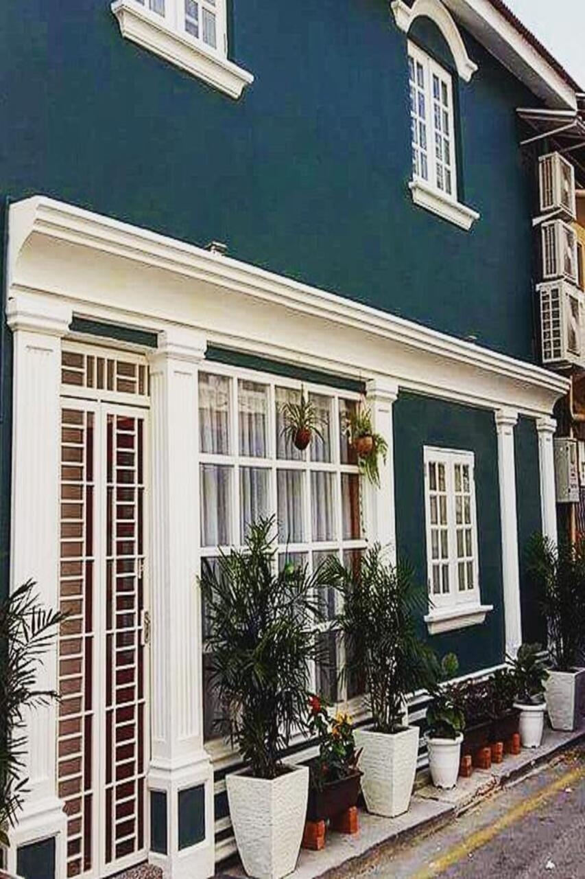 Mynest Homestay Malacca Buitenkant foto